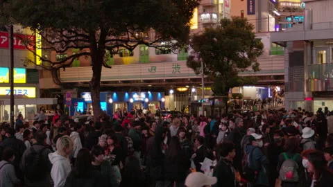 HFR Massive crowds at the Shibuya scramble crossing (editorial) Stock Footage 295463514
