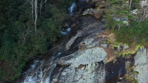 Hickory Nut Waterfall tilt down 库存影片 127371503