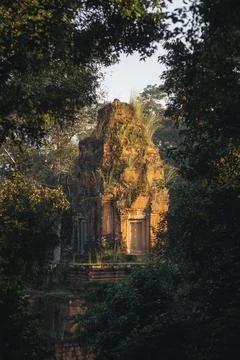 Hidden Baksei Chamkrong Temple Surrounded By Jungle In Angkor Wat, Cambodia Stock-Fotos