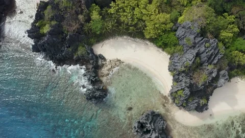 Hidden Beach in El Nido, Philippines. Stock Footage 135275229