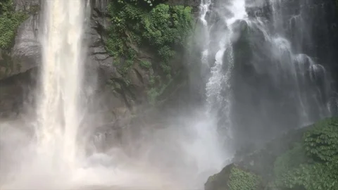 Hidden waterfall Sekumpul in jungle forest Bali, Indonesia Vidéo 108202201