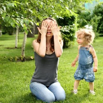 Hide and seek Stock-Fotos