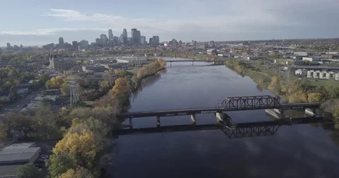 High aerial approaching downtown Minneapolis Stock Footage 82328362