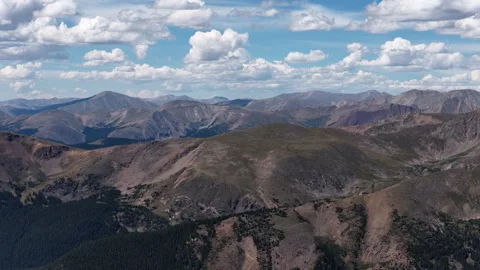 High aerial of Gore Mountain Range in Pike National Forest in Colorado in summer Video stock 343152881