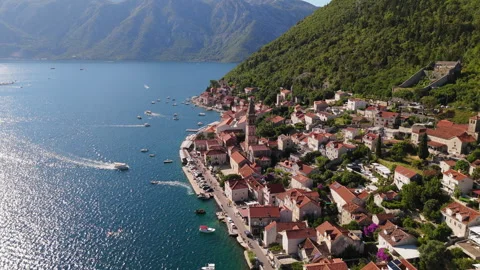 High Aerial Pullback Over Perast Old Town and Bay of Kotor, 4K 動画素材 342537952