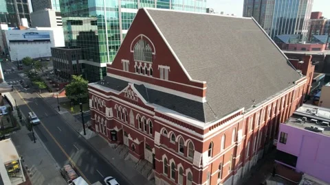 High aerial push into the ryman auditorium in nashville tennessee Stock Footage 162809552