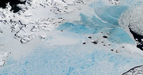 High-altitude circular tracking shot of Larsen Ice Shelf, Antarctica Vidéo 97665435