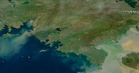 High-altitude circular tracking shot of Lake Victoria, South Africa Video stock 97705378