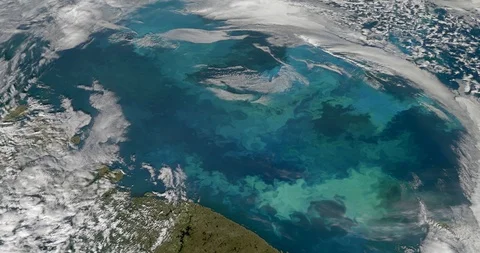High-altitude circular tracking shot of ice in the Barents Sea Video stock 118450717