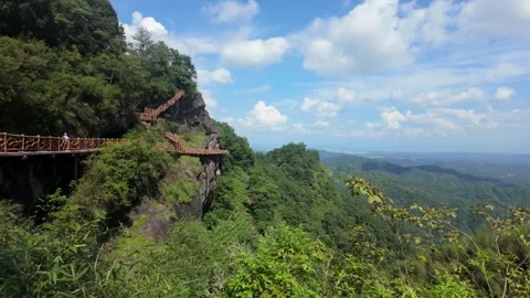 High altitude cliffs, boardwalks, and wild mountain scenery Stock-Footage 347487572