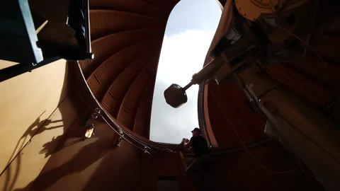 High Altitude Observatory Tower opens shutters for telescope Vídeos de archivo 253631154