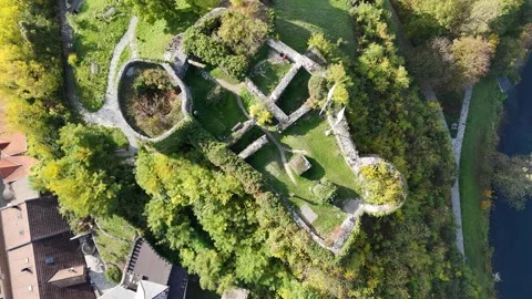 High-Altitude Orbit of the Ancient Stone Citadel in Bosanska Krupa Vídeos de archivo 331863015