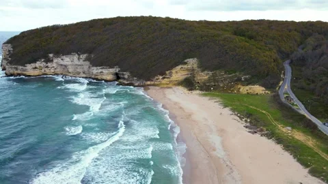 High and powerful waves coming fast to the beach, waves in winter day  Stock-Footage 145032588