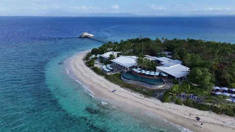 High-angle aerial view of the Mala Mala Beach Club private island in Fiji Video stock 325942638