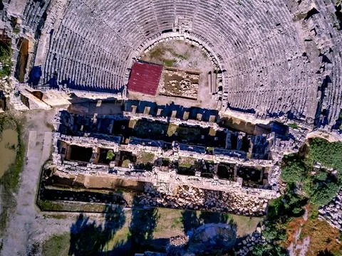 High angle drone aerial view of ancient greek rock cut lykian empire amphithe Foto stock