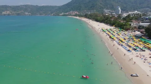 High angle drone view of Patong city rooftops and mountain landscape Vídeos de archivo 333414118