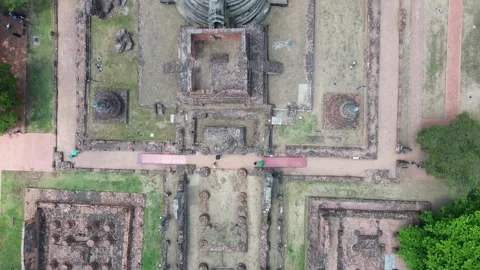 High angle from drones at Phra Sri Sanphet Temple. Stock Footage 332408056