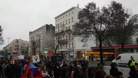 High angle shot of crowd at followed by truck “Me too” demonstration, Berlin Vídeos de archivo 81857112