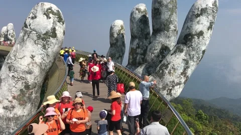 High angle shot of Golden Bridge full of tourists and beautiful background Video stock 151239334