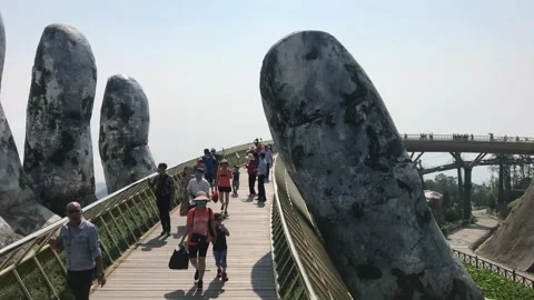 High angle shot of Golden Bridge full of tourists and beautiful background Video stock 151239345