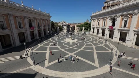 High angle time lapse of Capitoline Square and Marcus Aurelius statue Rome Stock-Footage 345341120