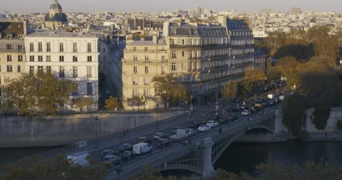 High angle time lapse of traffic and pedestrians on bridge over river autumn Stock Footage 169608872