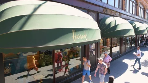 High angle view on Brompton street Harrod's stores people shopping, London Stock Footage 108605156