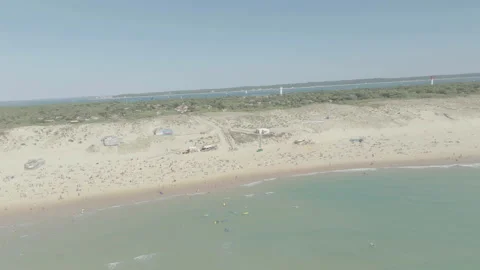 High angle view of Cap Ferret with ocean foreground, France Vídeos de archivo 333107475