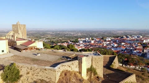 High-angle view captures historic fortress and the colorful village of Palmela Video stock 346061534