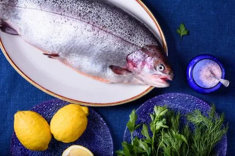 High angle view, fresh salmon with ingredients. Foto stock