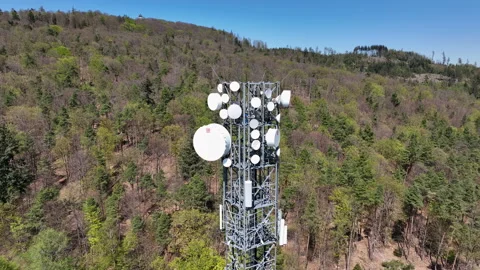 High angle view of a large communications tower Stockbeeldmateriaal 184043244