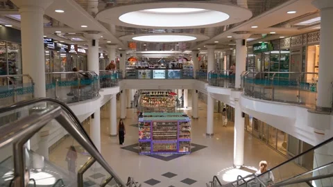 High angle view of a modern multilevel shopping mall interior Vídeo Stock 324718906