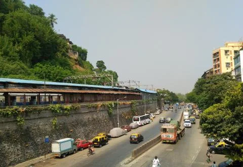 High angle View of moving Road street traffic, Mumbai city Maharashtra India Foto stock