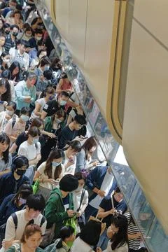 High-Angle View of Packed MRT Waiting Platform in Taipei 写真素材