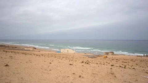High Angle View of Rugged Moroccan Coastline with Desert Sand and Atlantic Waves Vídeos de archivo 334181078