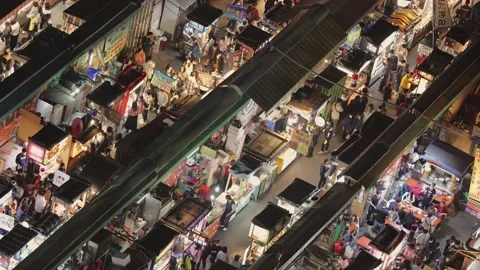 High angle view of Ruifeng Night Market in Kaohsiung, Taiwan. Stock-Footage 162727100