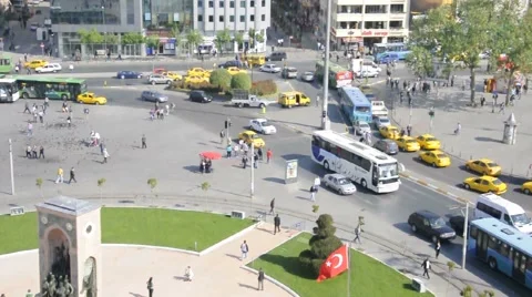 High angle view of rush hour in Istanbul's Taksim Square 動画素材 56076024