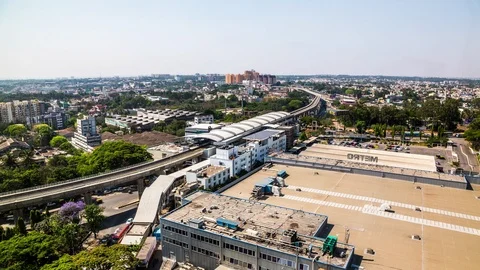 High angle view on Sandal Soap Factory metro station and Yeswanthpur industrial Vídeo Stock 118858575