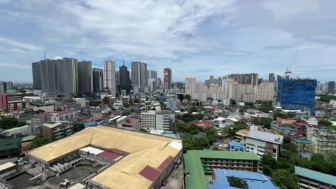 High angle view of skyscrapers and skyline in Mandaluyong City 4K Vídeos de archivo 337951042