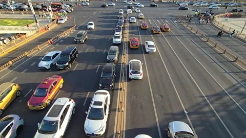 High angle view of traffic flow and lane discipline on a major city thoroughf Stock Footage 331594980