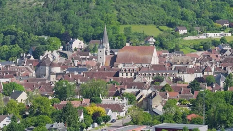 A high-angle, wide shot of the picturesque village of Vermenton in France Stock Footage 346680892