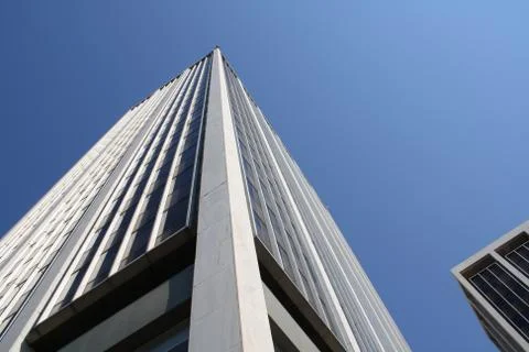 High building Stock-Fotos