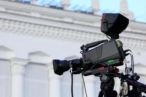 High definition camera on a tripod Stock-Fotos