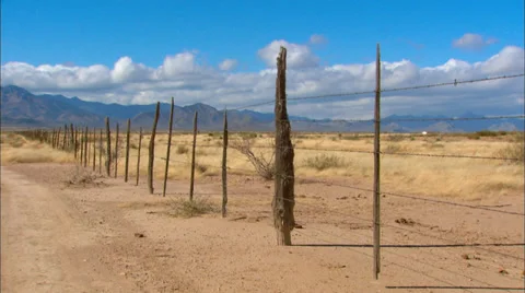 High Desert Fence Row Видео 33542579