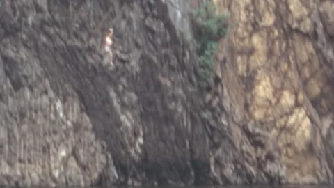 High Dive From The Palisades Cliffs Into Hudson River New York 1970s 스톡 동영상 344954581