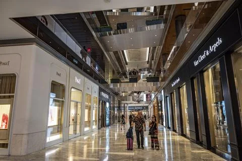 High end mall scene Stock Photos