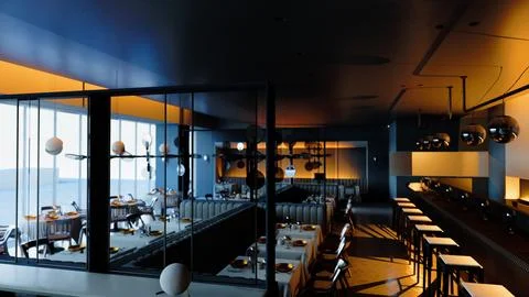 High-end restaurant that appears to be deserted イラスト素材