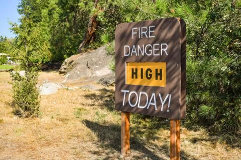High Fire Danger caution sign along a trail Foto stock
