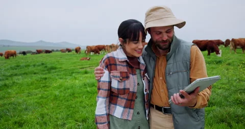 High five, farming and couple with tablet, agriculture and smile with small Stock Footage 335895156