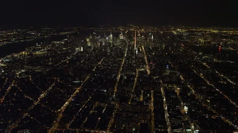 High flight north from Financial District toward Midtown Manhattan at night. Stock Footage 59171091